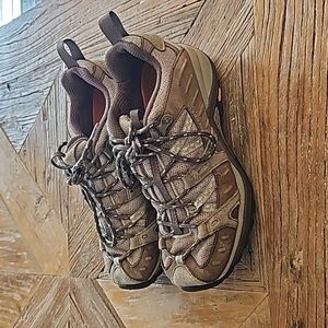 MERRELL hiking trail shoes 6